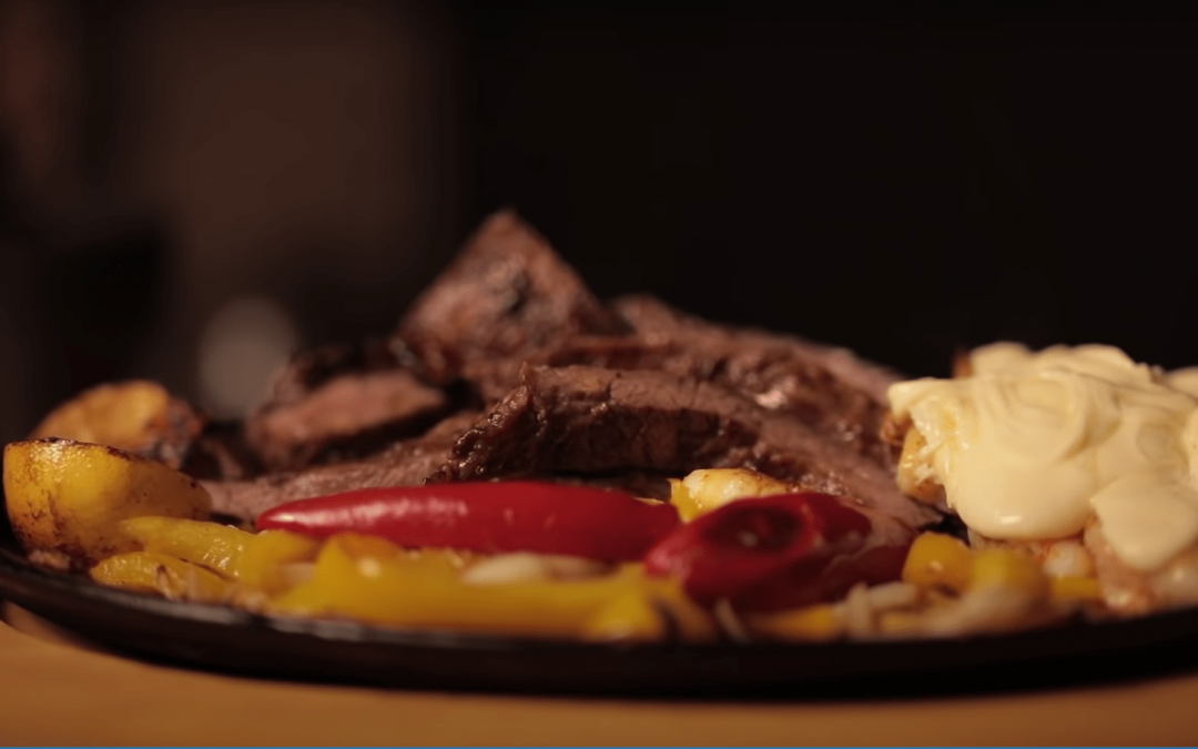 Fajitas y camarones a la parrilla