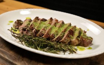 Rib Eye En Bloque de Sal Y Salsa Verde 🔥