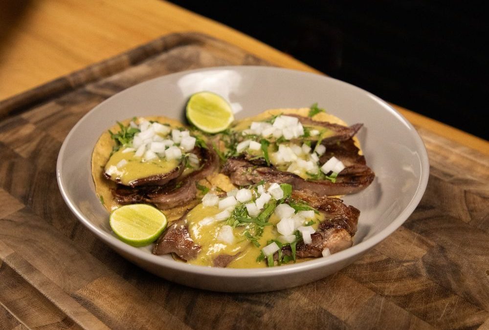 Tacos de Lengua Doradita y una Salsa Verde Espectacular 🌮🔥