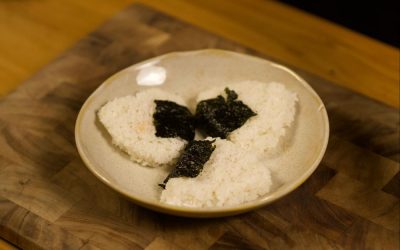 Spicy Salmon Onigiri 🍙